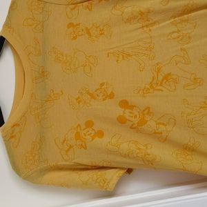 Yellow/orange, Mickey & Friends Disney printed shirt, size large